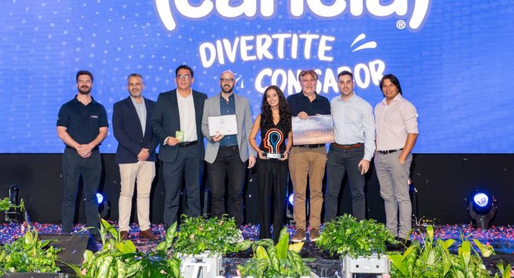 Caricia vuelve a refrescar el Top of Mind